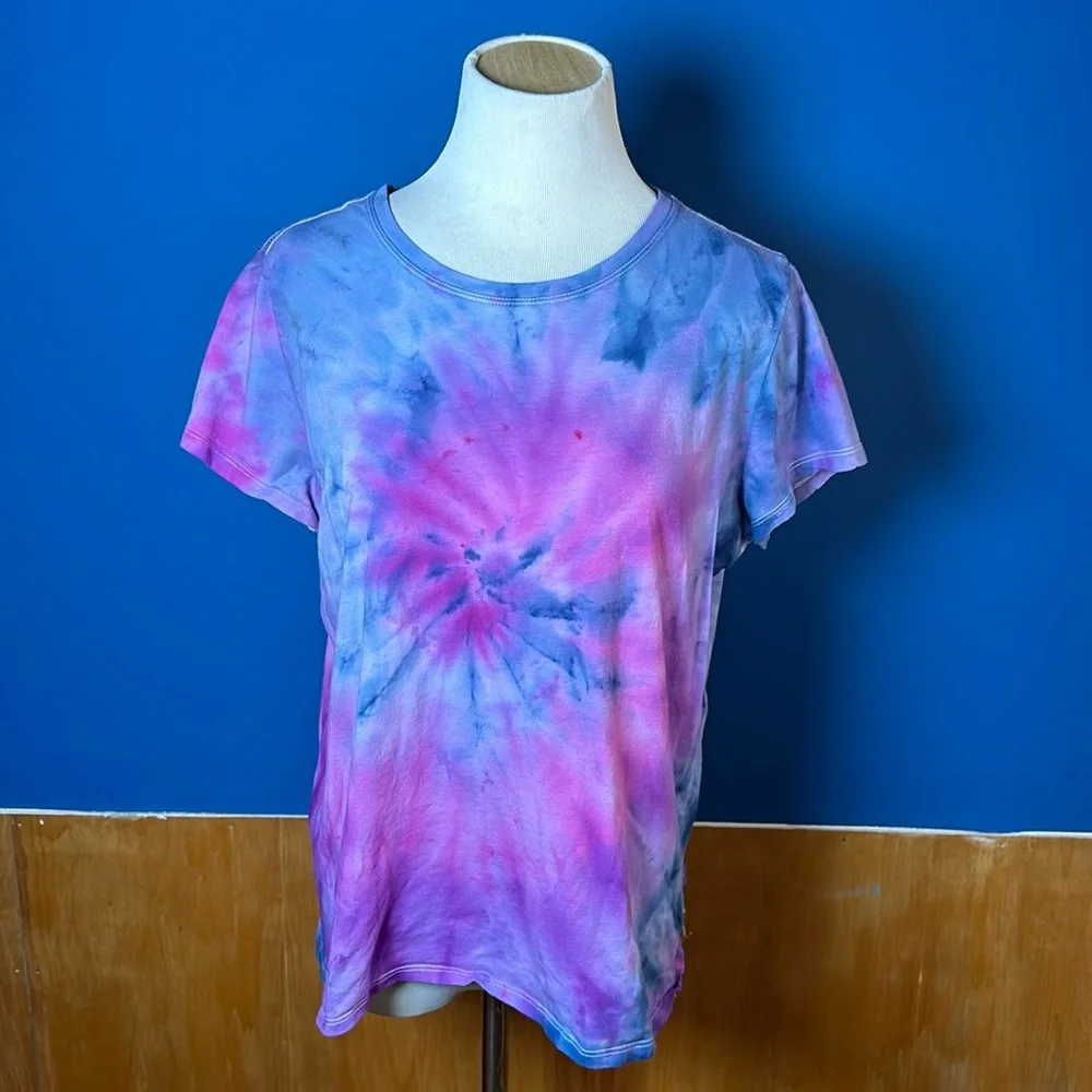 Tye dye t-shirt - Picture 1 of 9